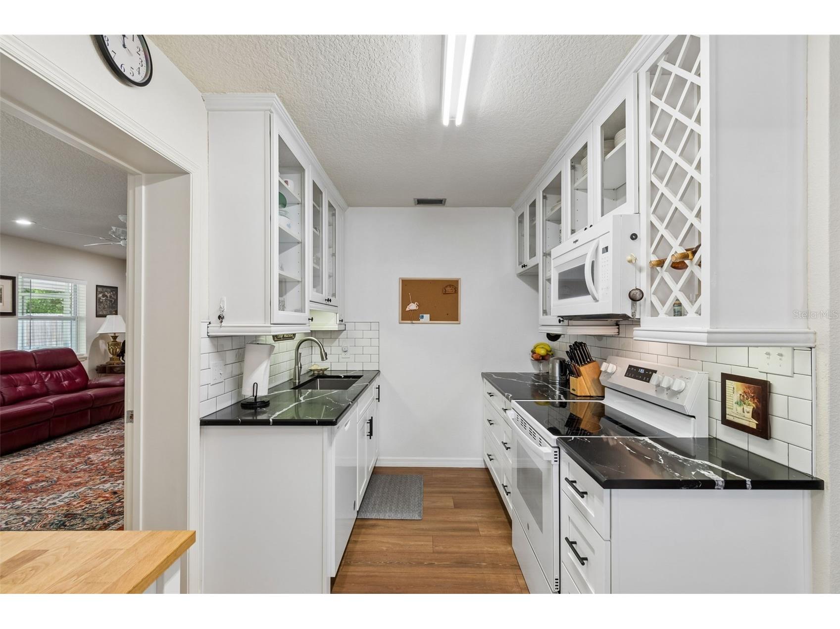 4727 W Anita Boulevard Tampa FL 33611 TB8502324 image10