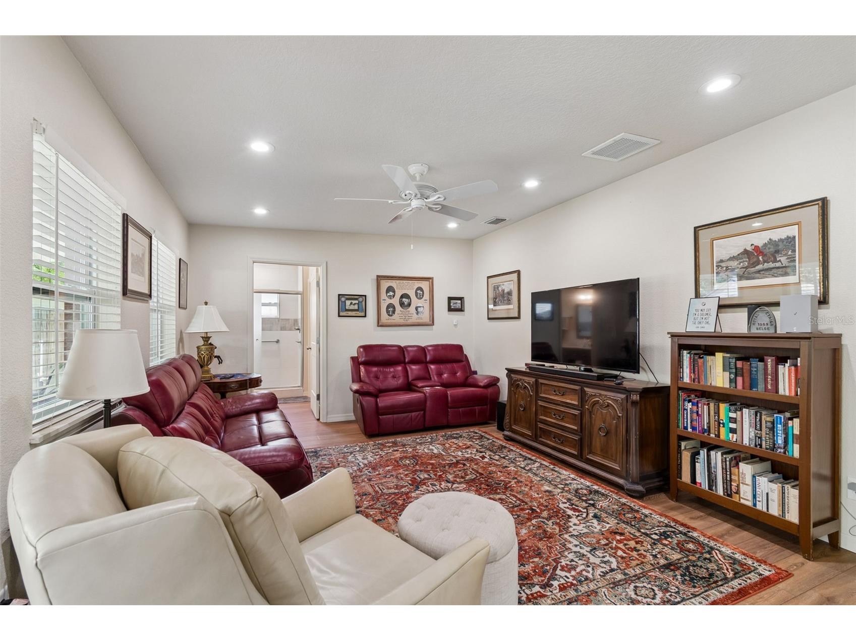 4727 W Anita Boulevard Tampa FL 33611 TB8502324 image13