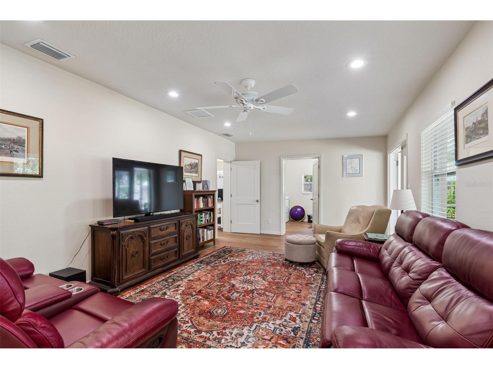 4727 W Anita Boulevard Tampa FL 33611 TB8502324 image14