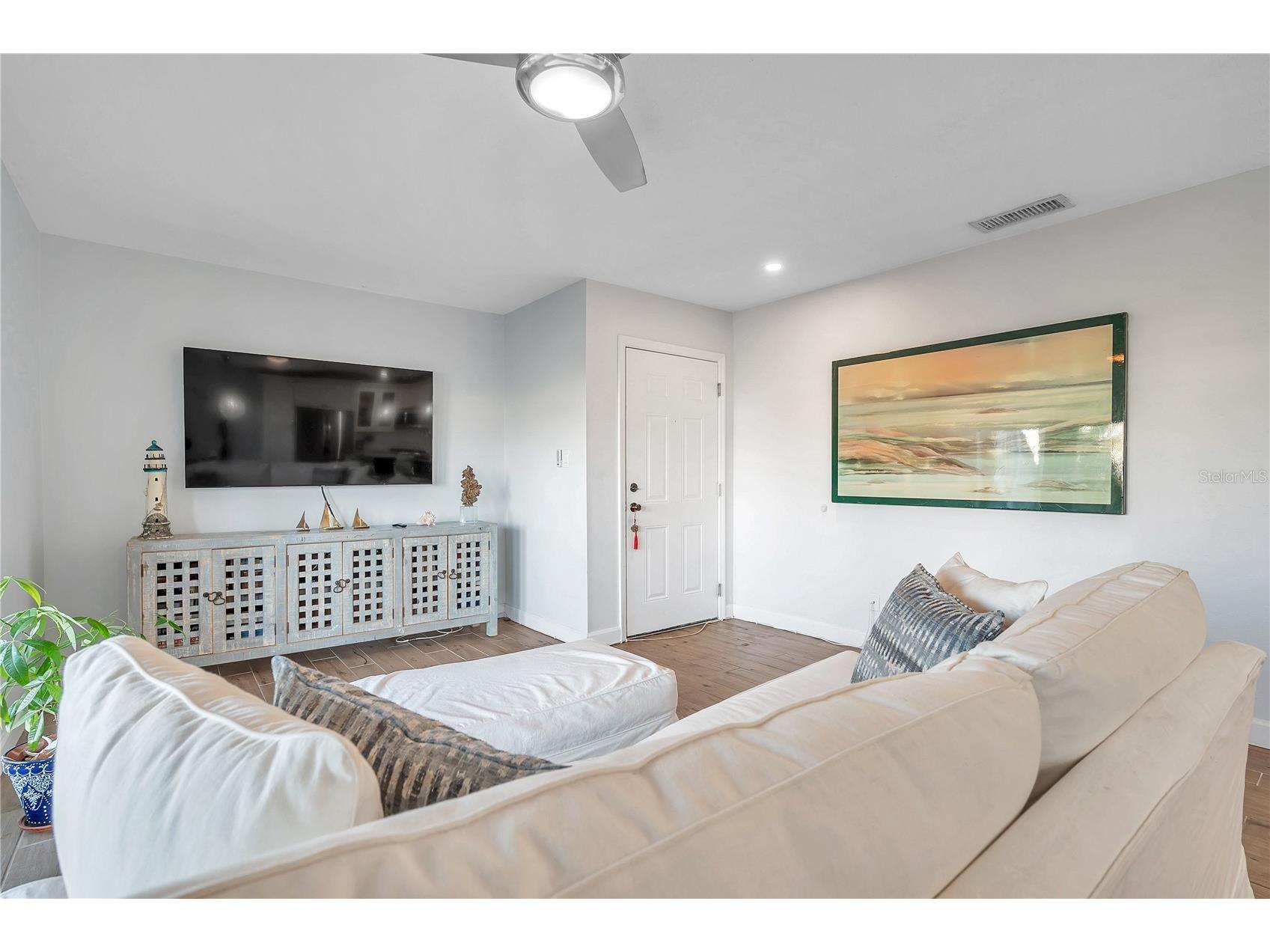 4728 Beach Drive SE #A Saint Petersburg FL 33705 TB8473575 image4