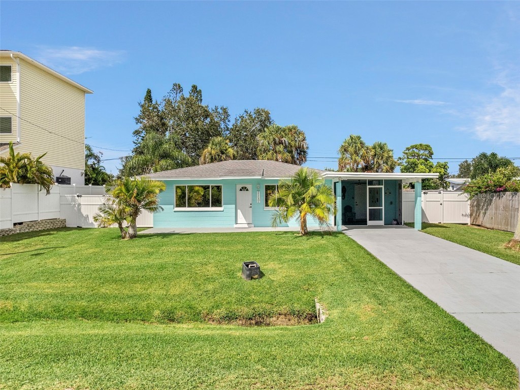 4729 Lemon Bay Drive Venice FL 34293 A4579573 image1