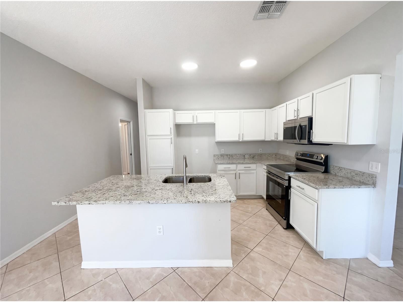 473 Tarragon Place Kissimmee FL 34758 O6391132 image2