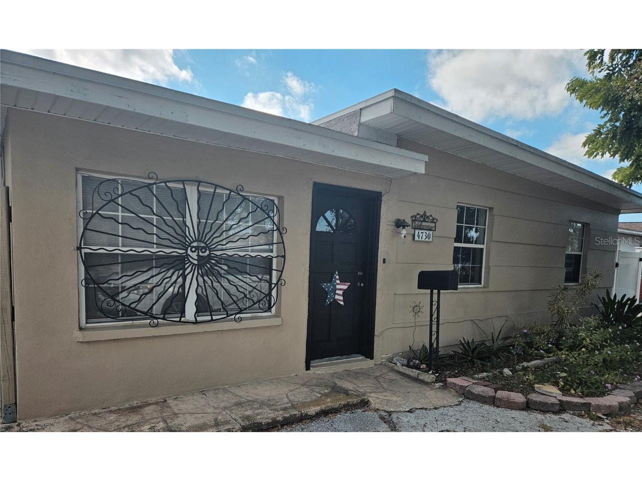 4730 30th Avenue N Saint Petersburg FL 33713 TB8425134 image1