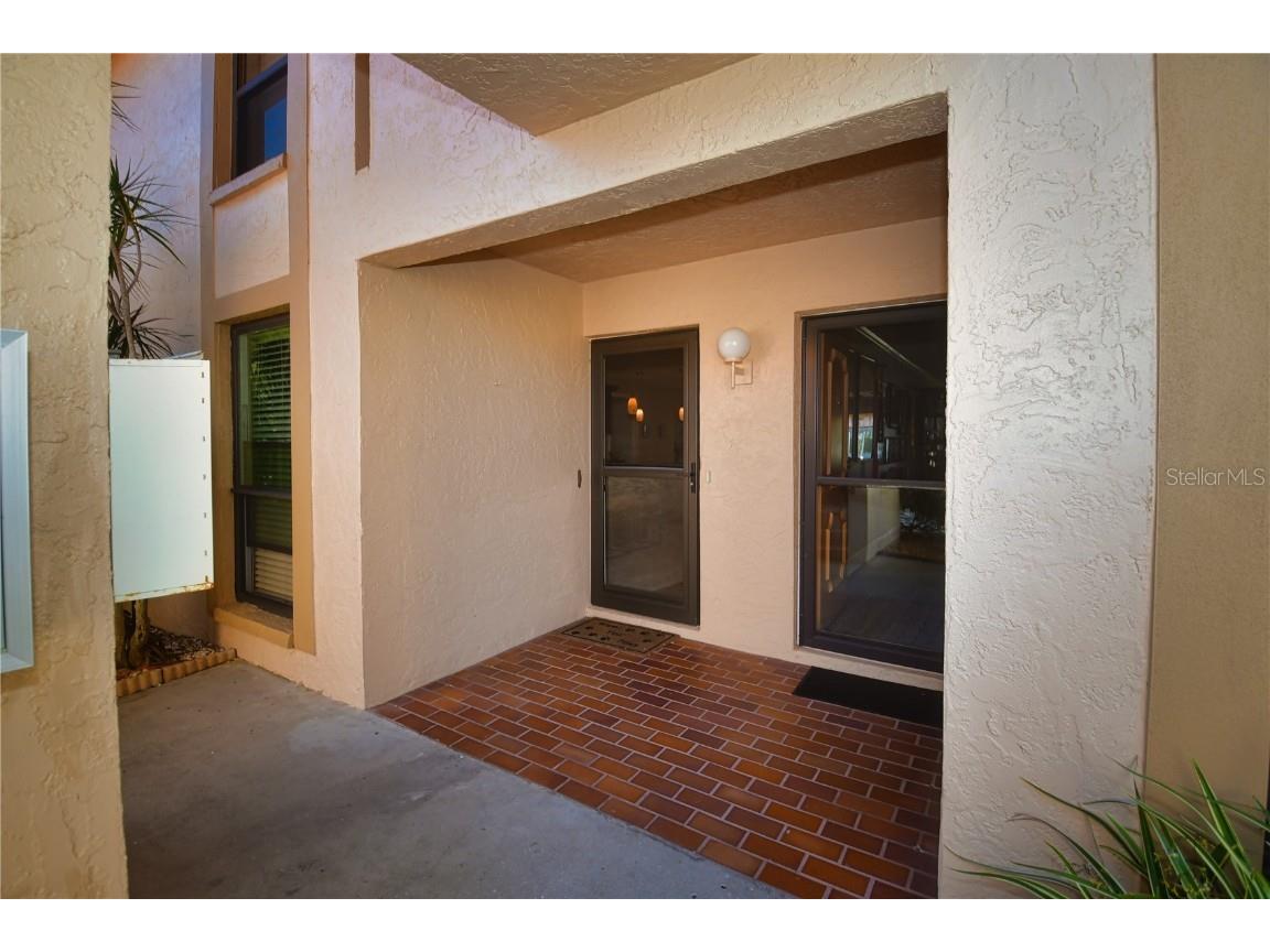 4730 Brittany Drive S #35 Saint Petersburg FL 33715 TB8438936 image3