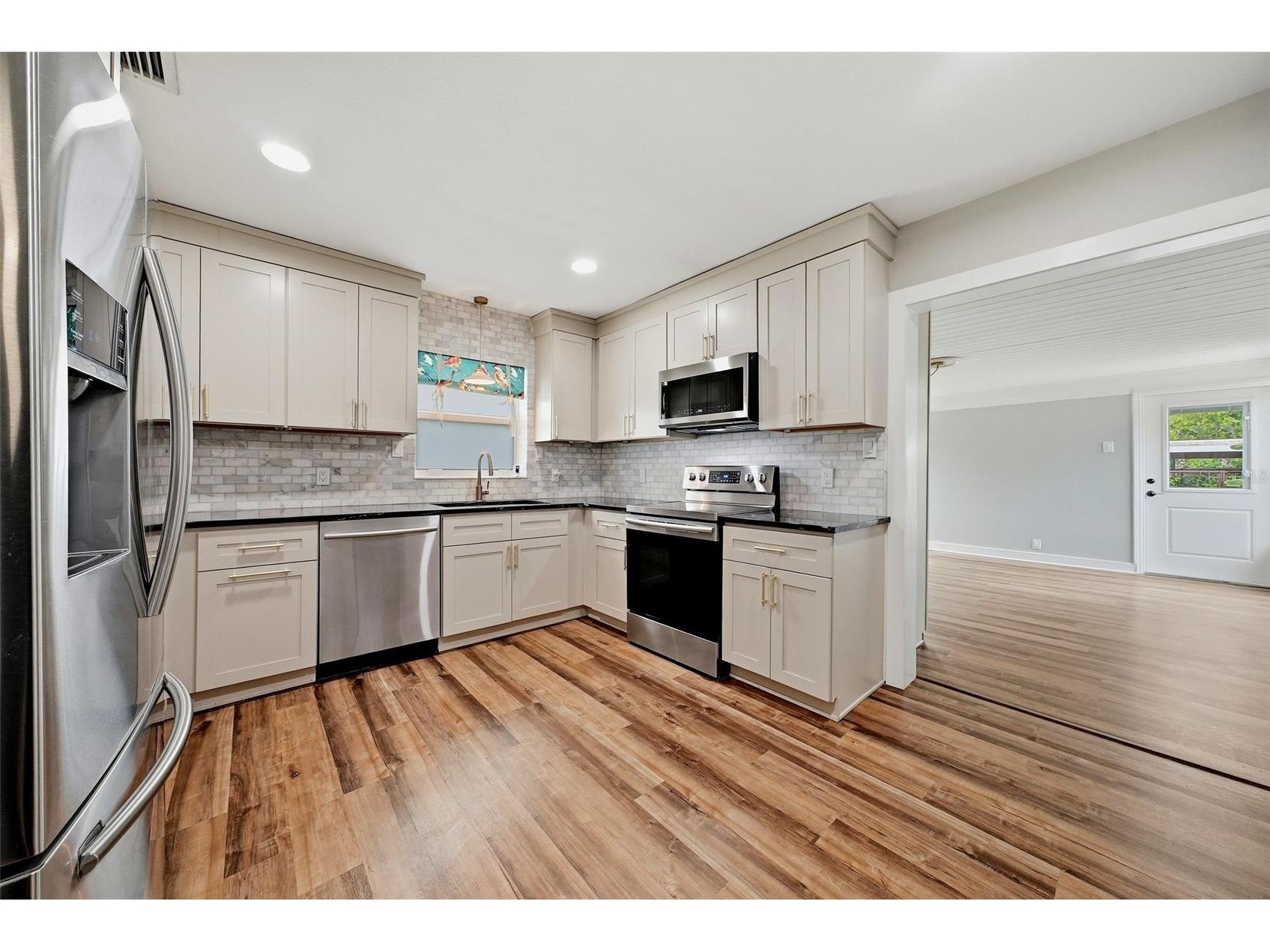 4730 Burlington Avenue N Saint Petersburg FL 33713 TB8515980 image10