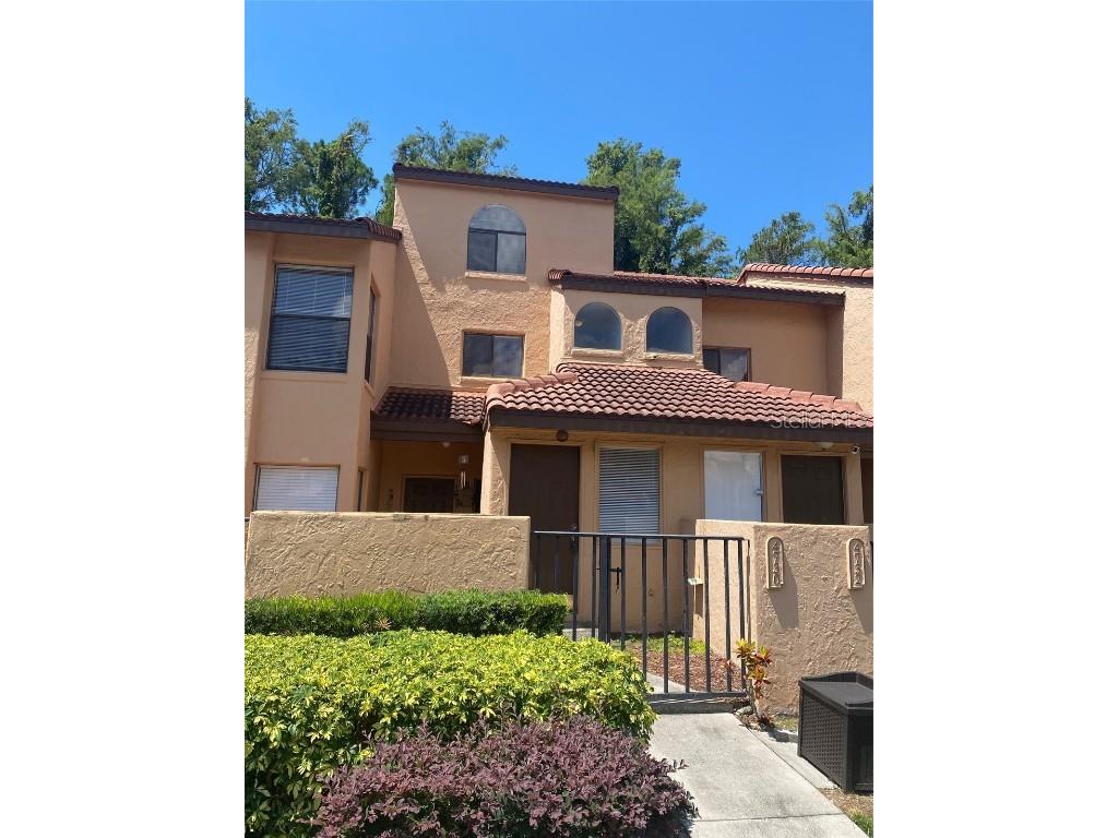 4730 Capri Place #221 Orlando FL 32811 O6114830 image1