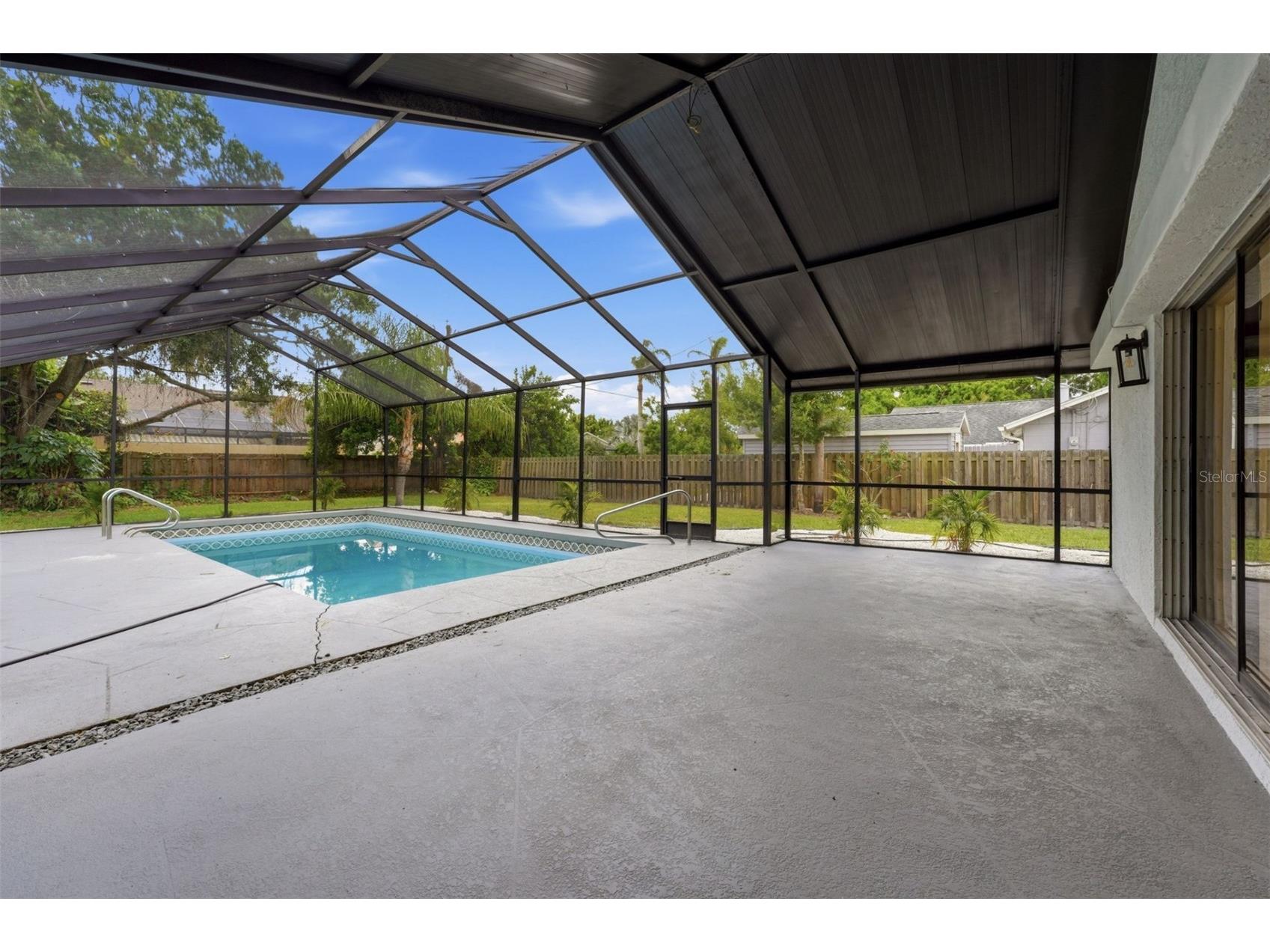 4731 Atlantic Avenue Sarasota FL 34233 GC541755 image11