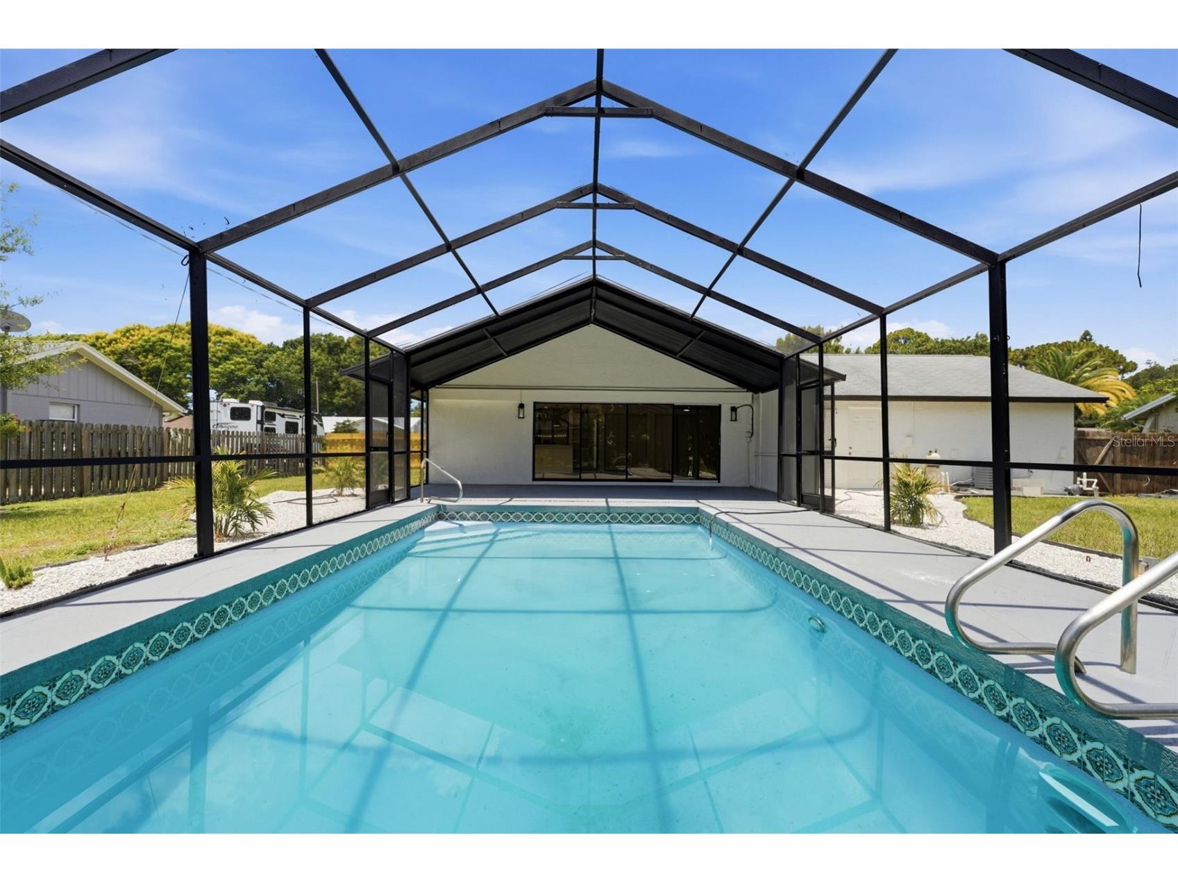 4731 Atlantic Avenue Sarasota FL 34233 GC541755 image2