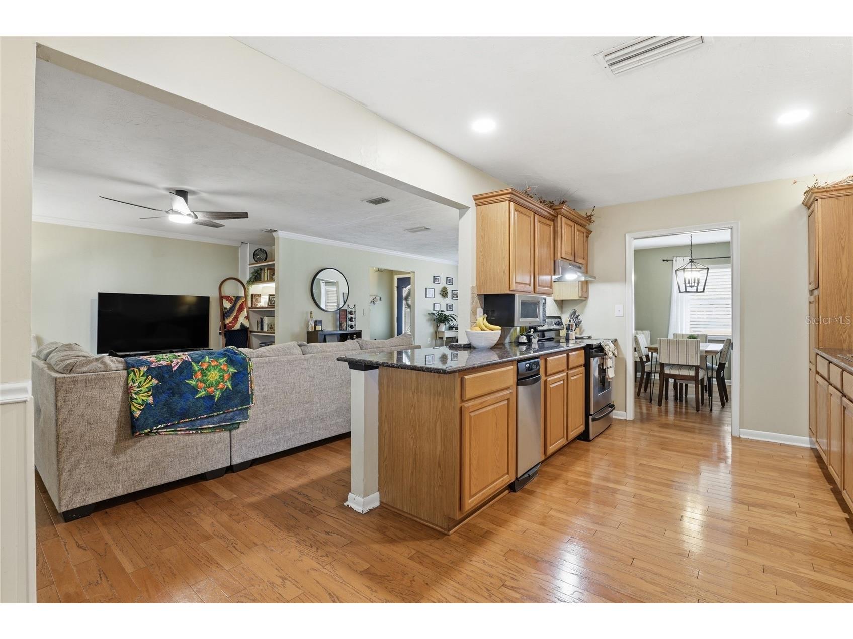 4731 NW 39th Street Gainesville FL 32606 GC538465 image11