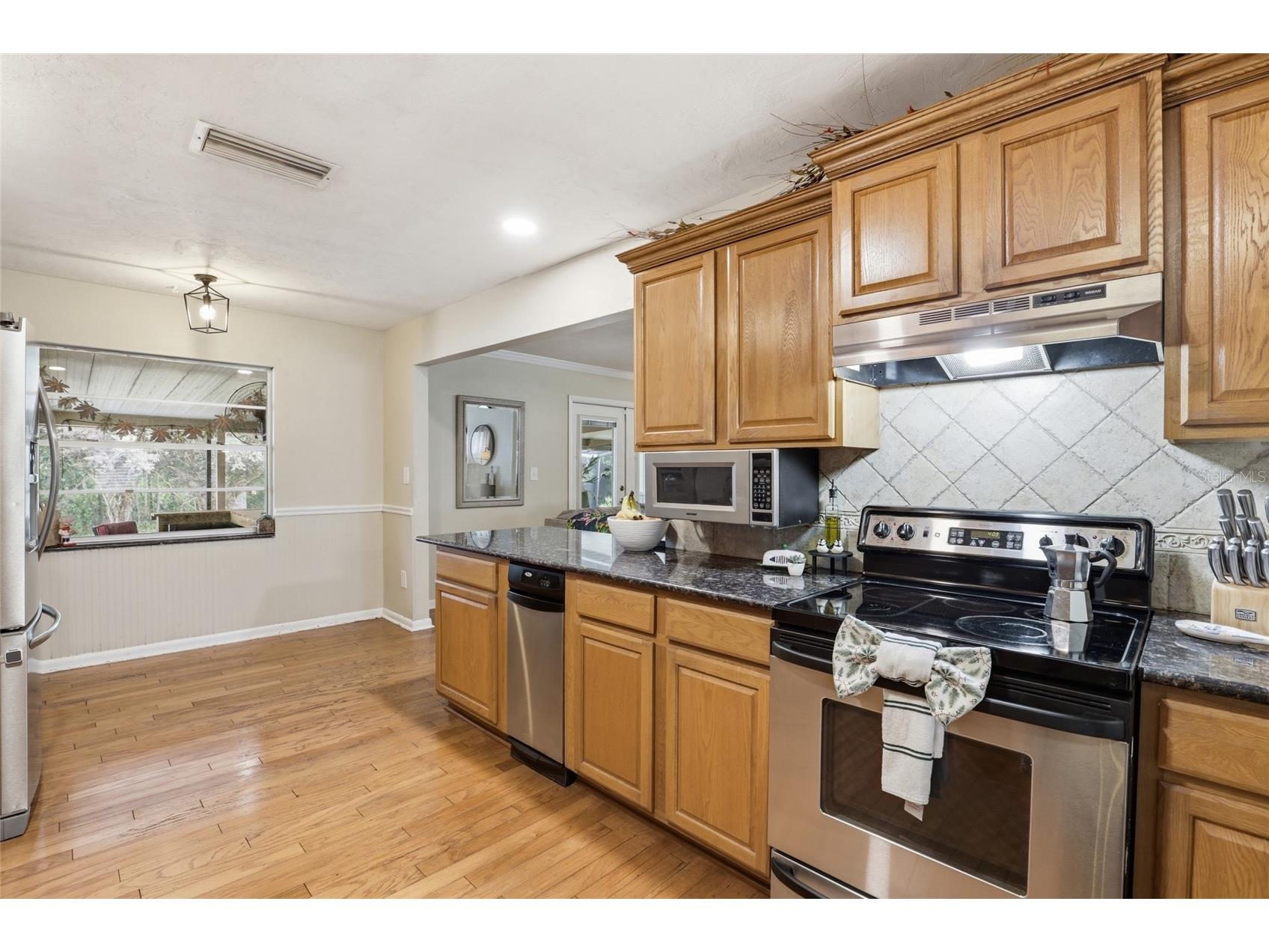 4731 NW 39th Street Gainesville FL 32606 GC538465 image13