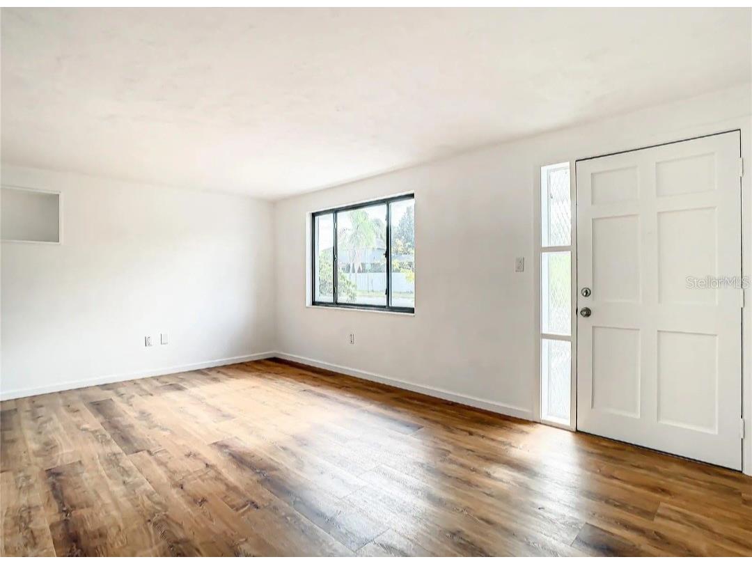 4731 Phoenix Avenue Holiday FL 34690 TB8516977 image3