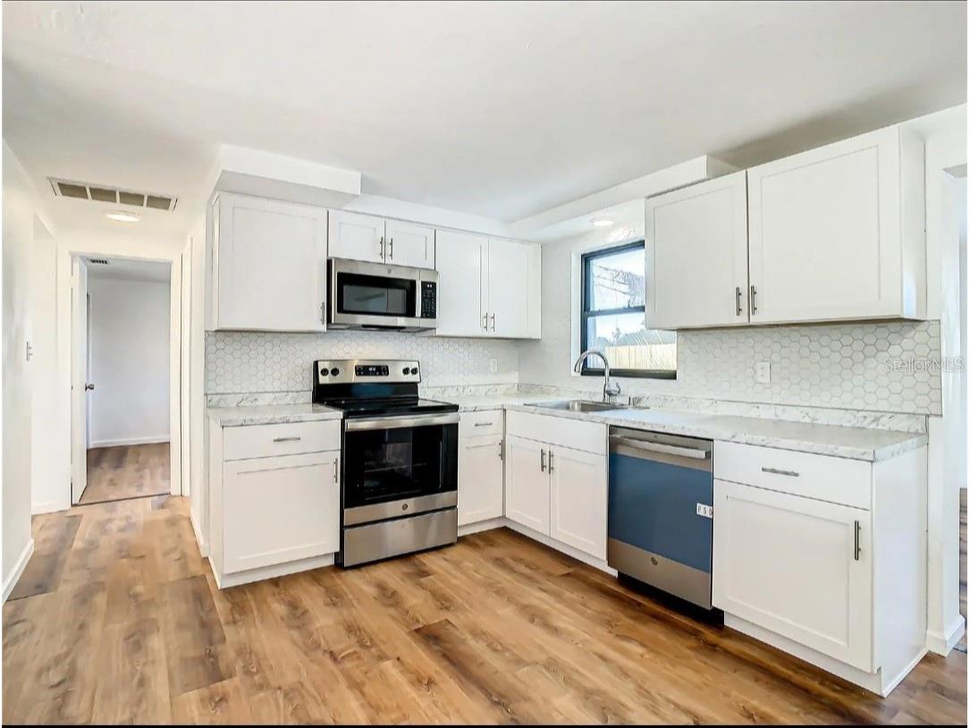 4731 Phoenix Avenue Holiday FL 34690 TB8516977 image9