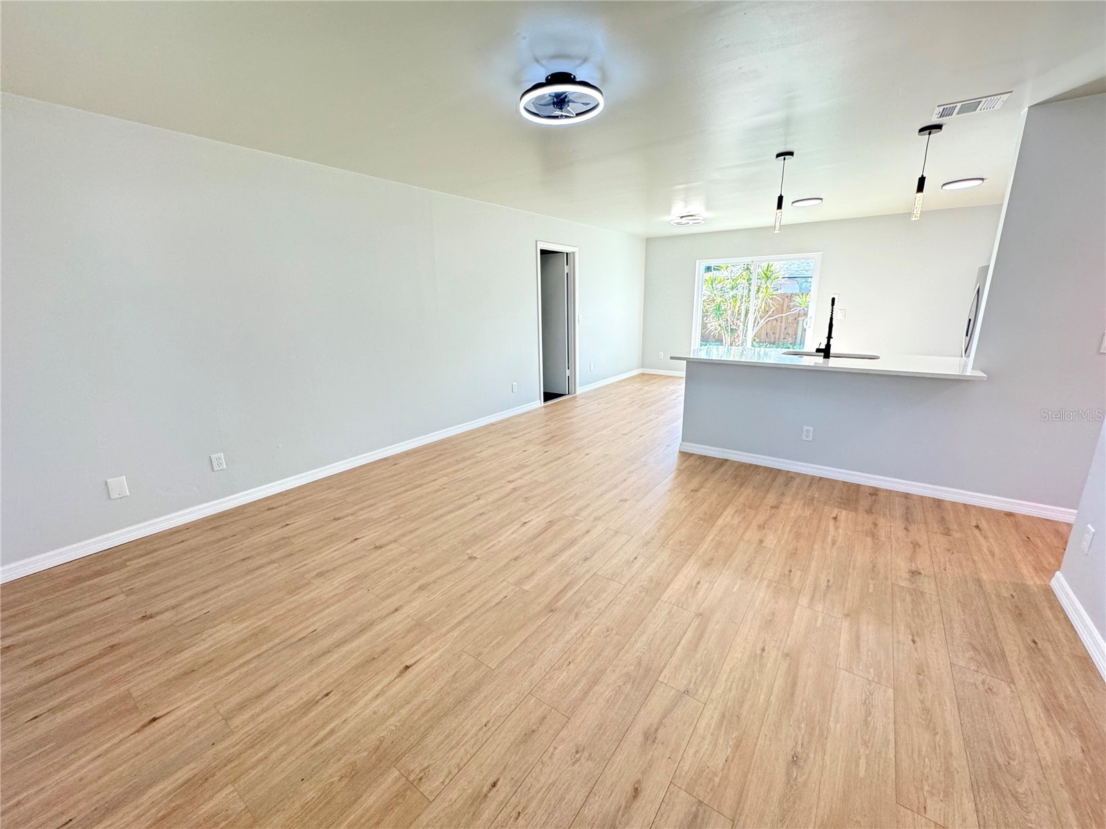 4732 Lighthouse Circle Orlando FL 32808 - KASEY LAKE O6380556 image4