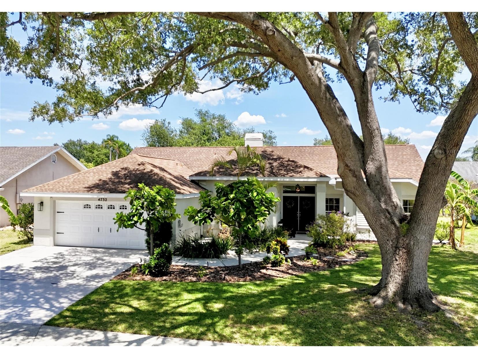 4732 Meadowview Circle Sarasota FL 34233 A4693999 image1