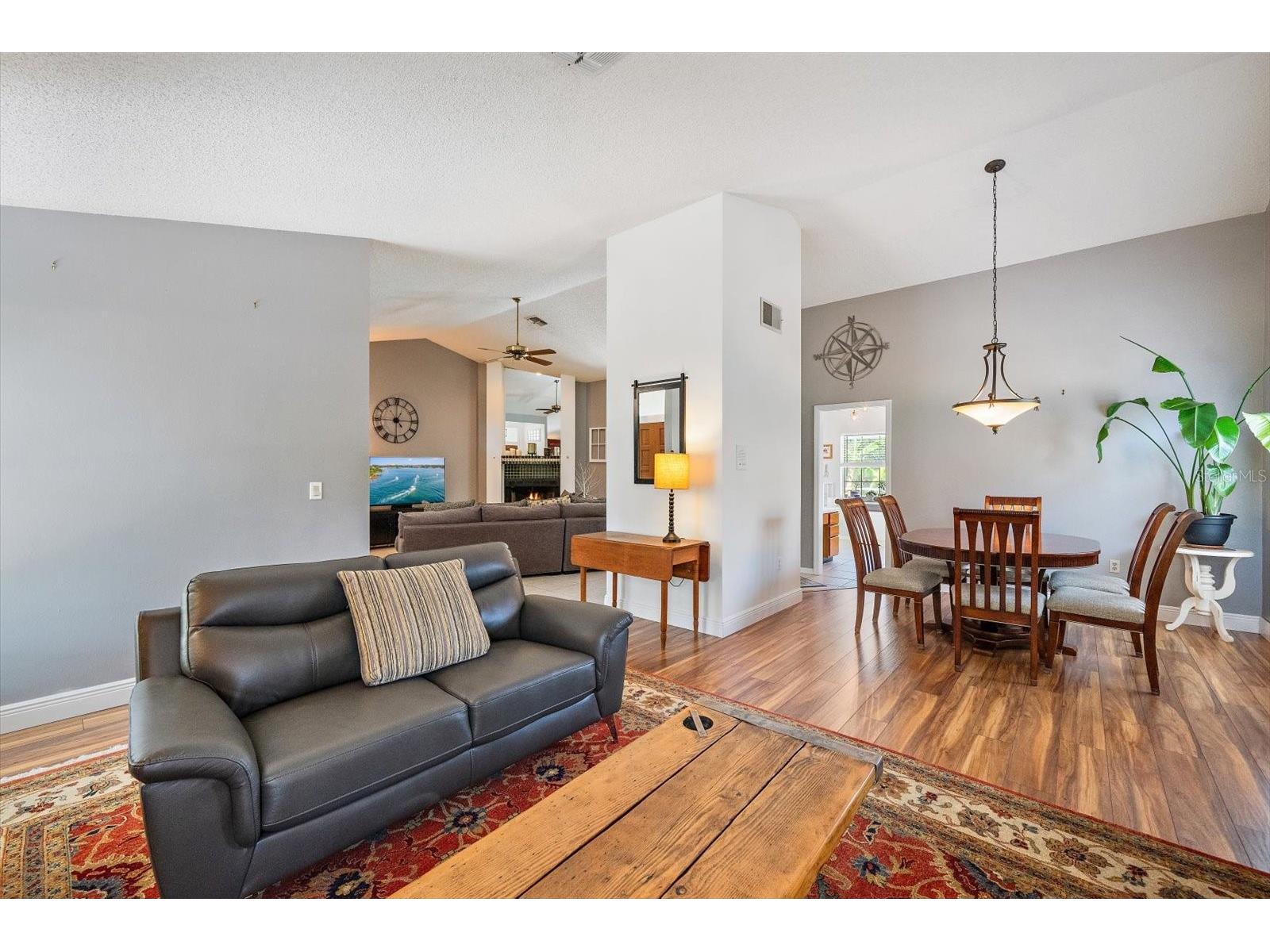 4732 Meadowview Circle Sarasota FL 34233 A4693999 image13
