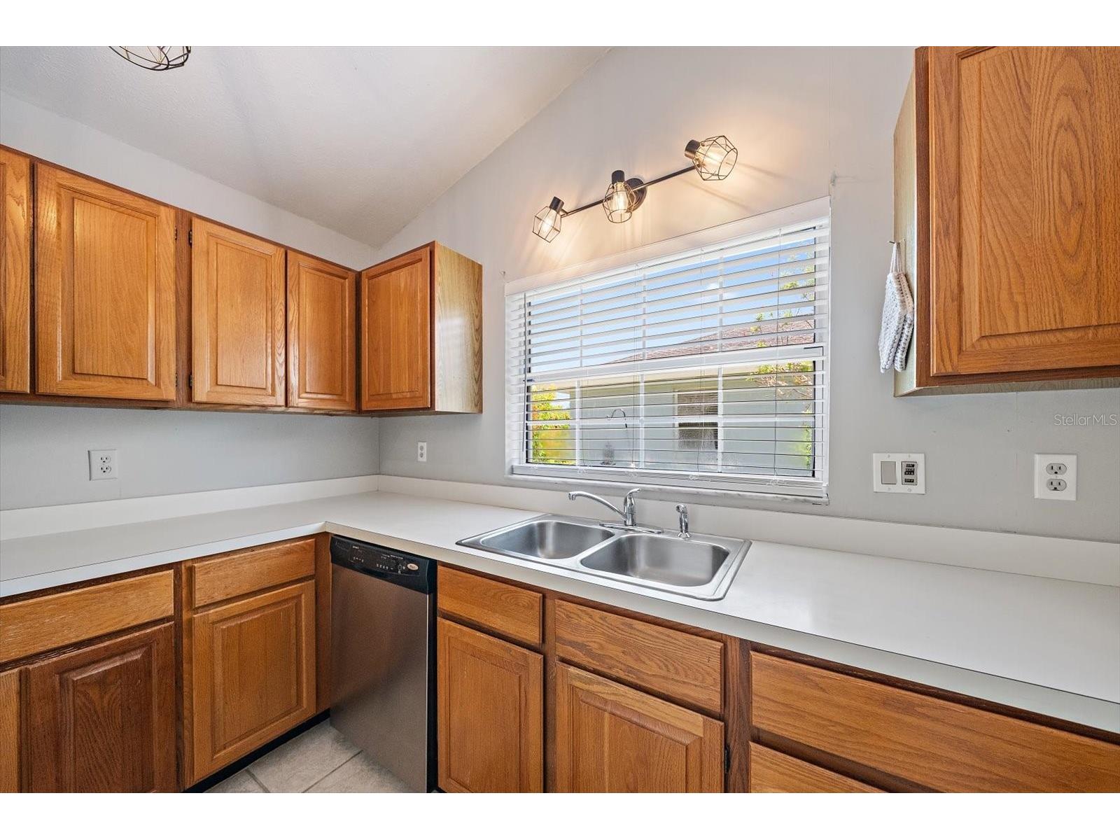 4732 Meadowview Circle Sarasota FL 34233 A4693999 image18