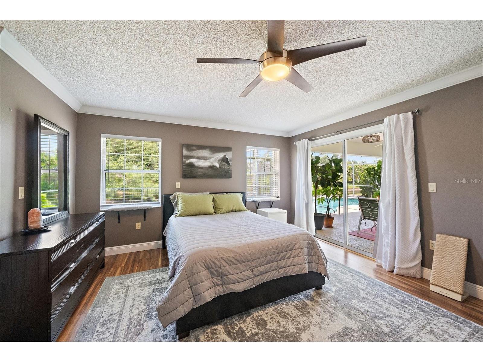 4732 Meadowview Circle Sarasota FL 34233 A4693999 image23