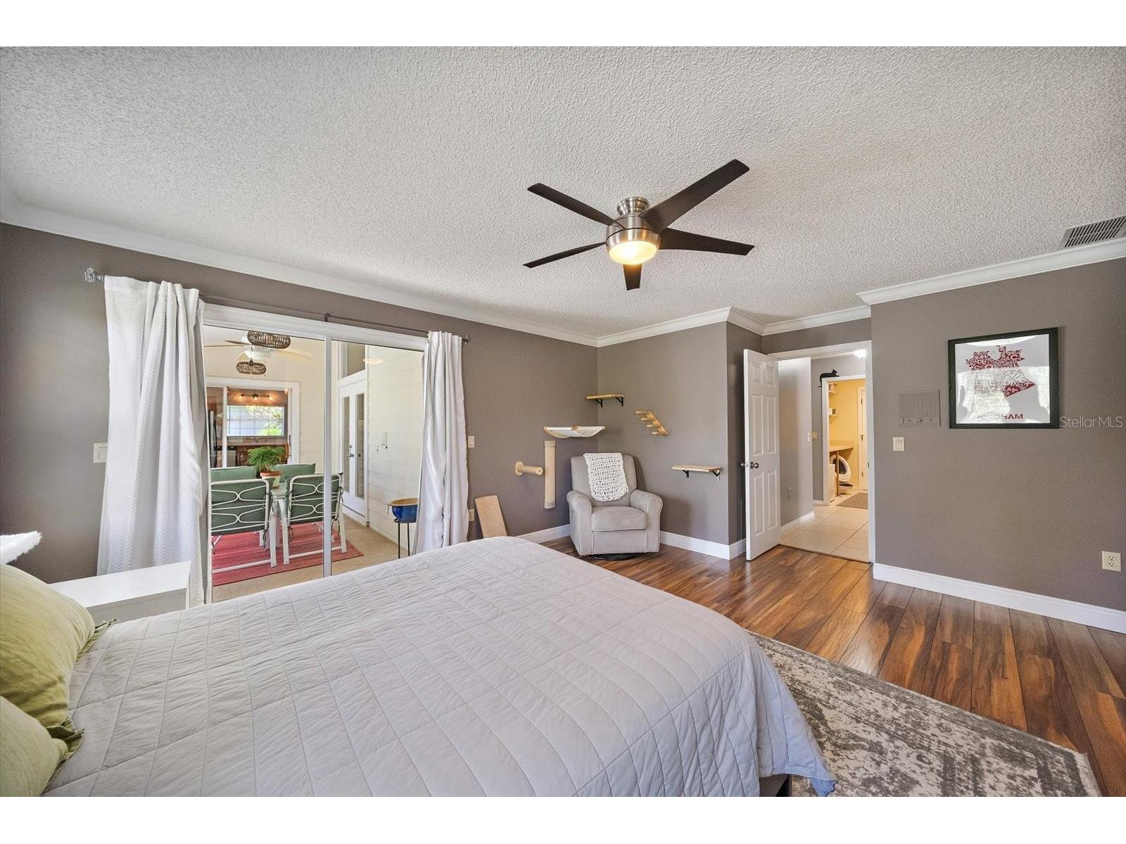 4732 Meadowview Circle Sarasota FL 34233 A4693999 image25