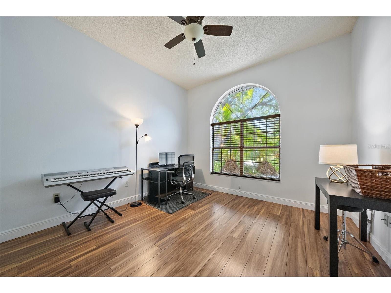4732 Meadowview Circle Sarasota FL 34233 A4693999 image31