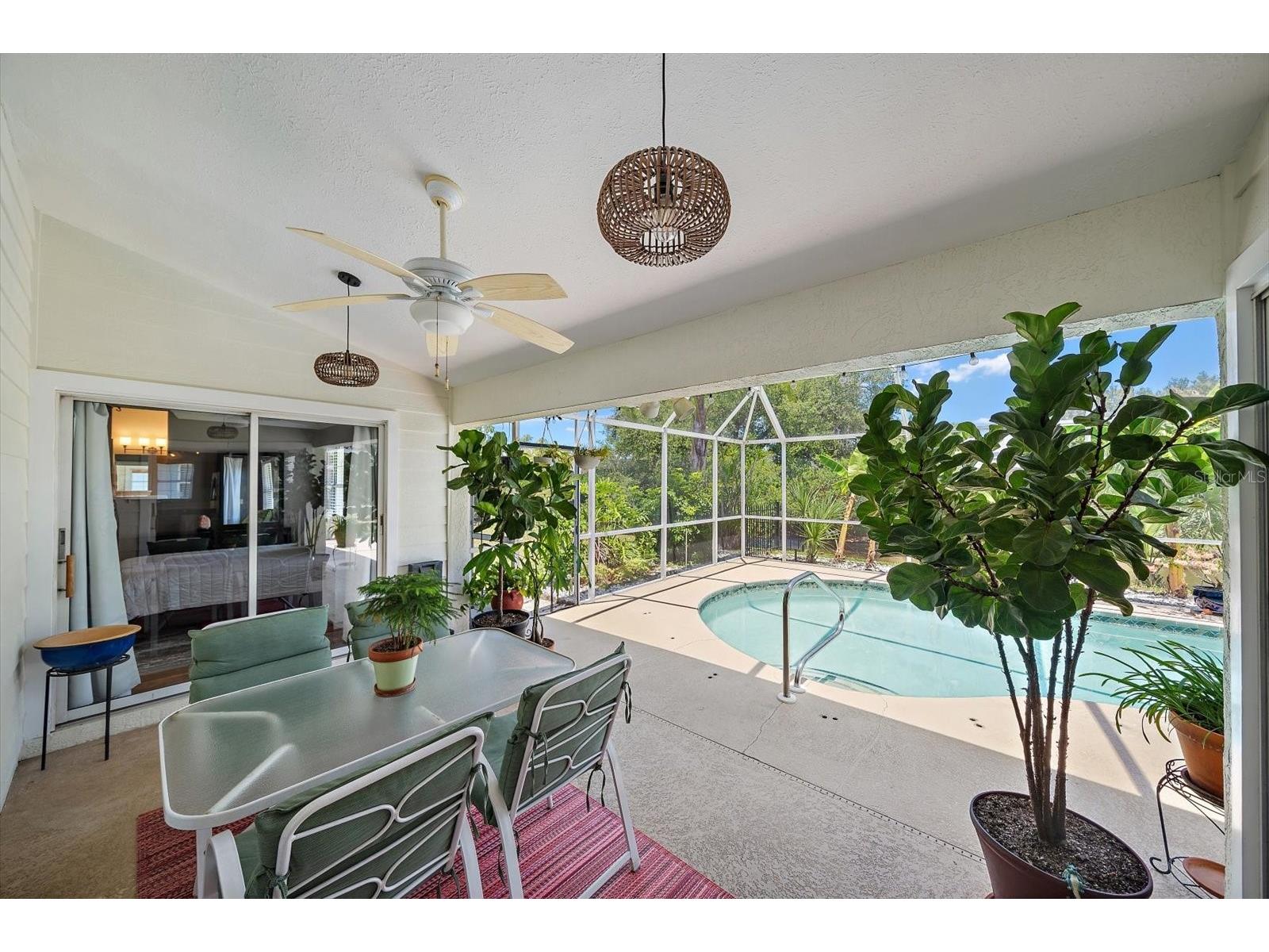 4732 Meadowview Circle Sarasota FL 34233 A4693999 image38