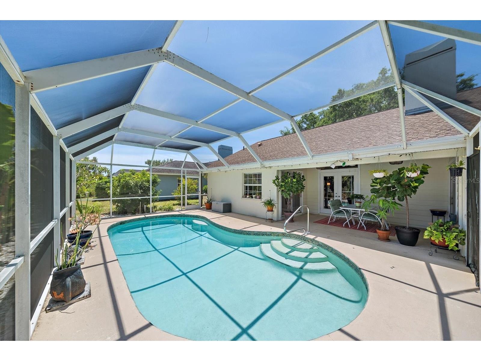 4732 Meadowview Circle Sarasota FL 34233 A4693999 image40