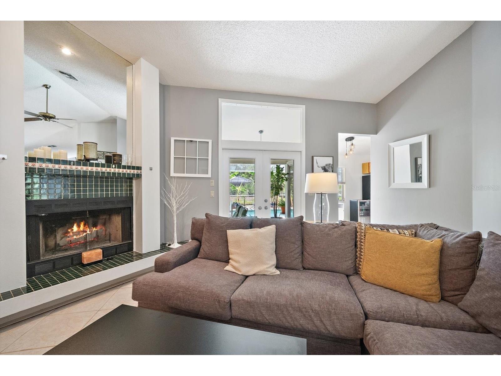 4732 Meadowview Circle Sarasota FL 34233 A4693999 image8