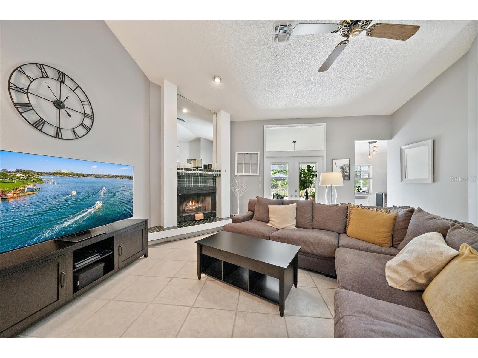 4732 Meadowview Circle Sarasota FL 34233 A4693999 image9