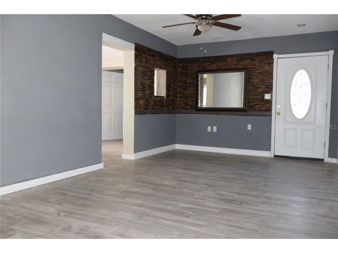 4732 W Lawn Avenue Tampa FL 33611 TB8434839 image10