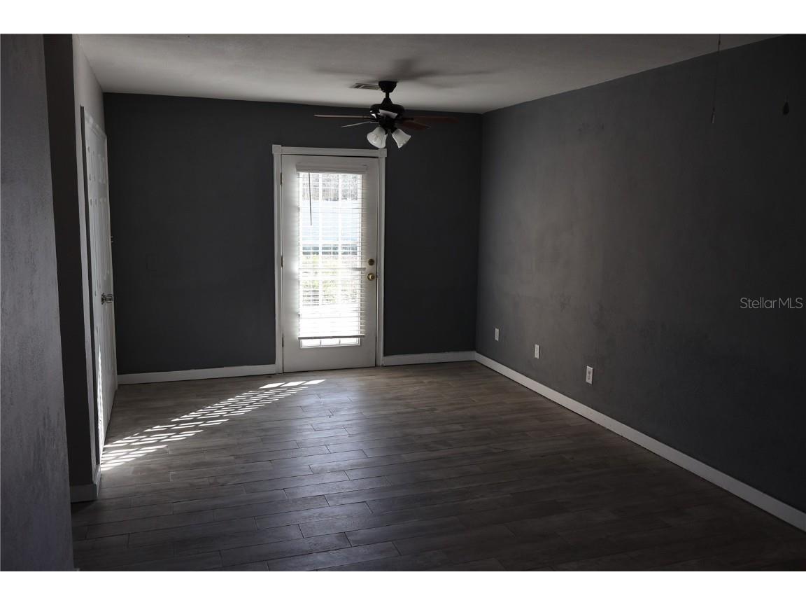 4732 W Lawn Avenue Tampa FL 33611 TB8434839 image11