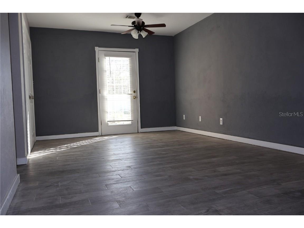 4732 W Lawn Avenue Tampa FL 33611 TB8434839 image12