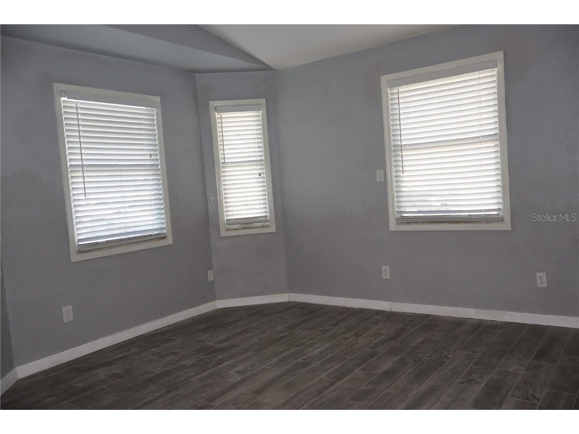 4732 W Lawn Avenue Tampa FL 33611 TB8434839 image13