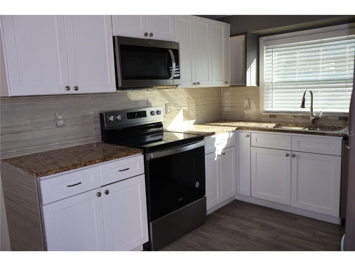 4732 W Lawn Avenue Tampa FL 33611 TB8434839 image3