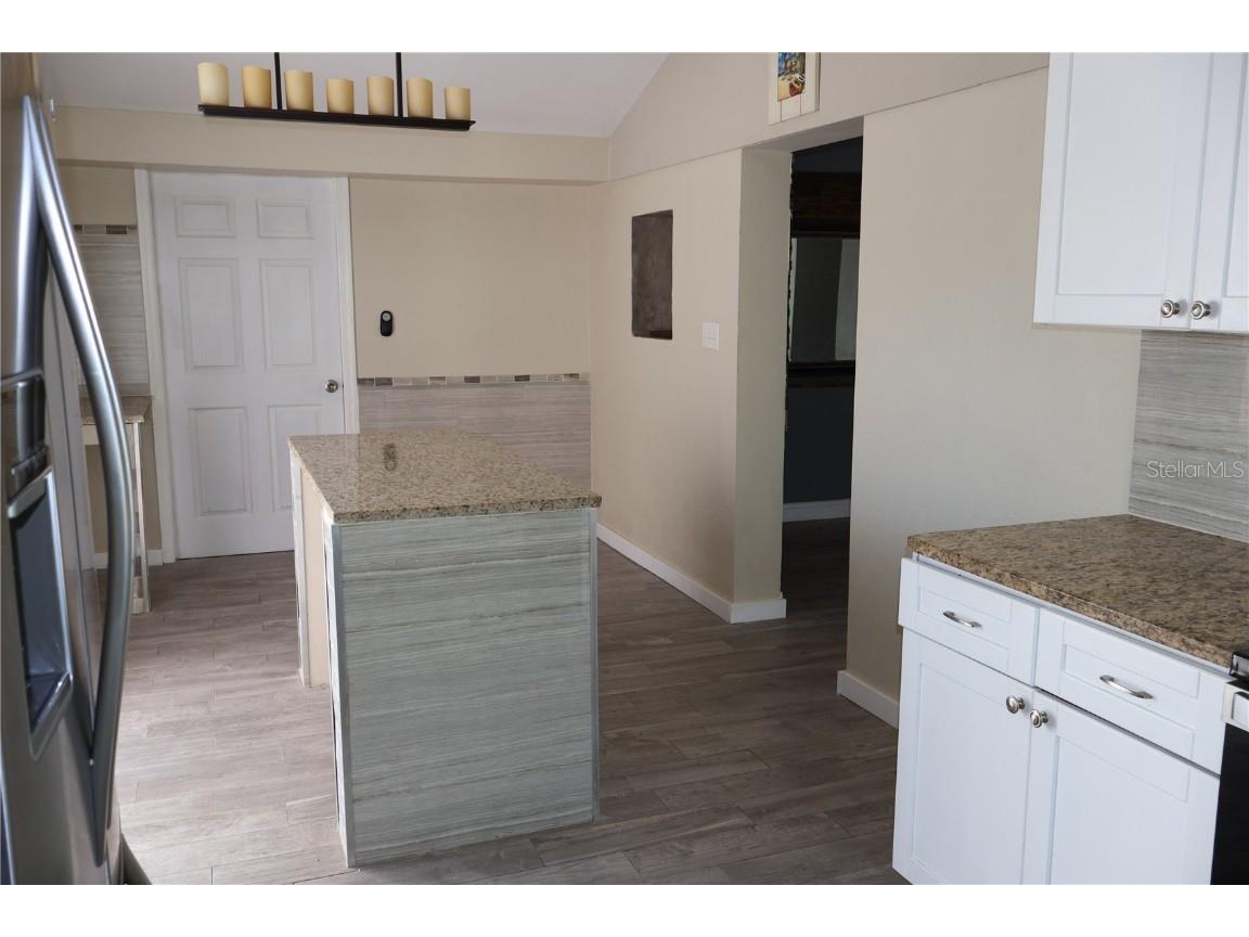 4732 W Lawn Avenue Tampa FL 33611 TB8434839 image6