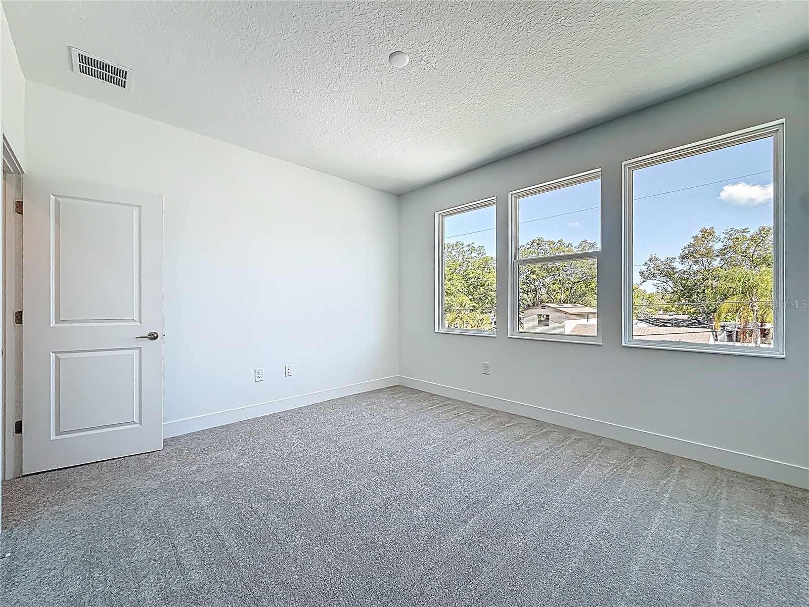 4732 W Wallcraft Avenue Tampa FL 33611 TB8466567 image37