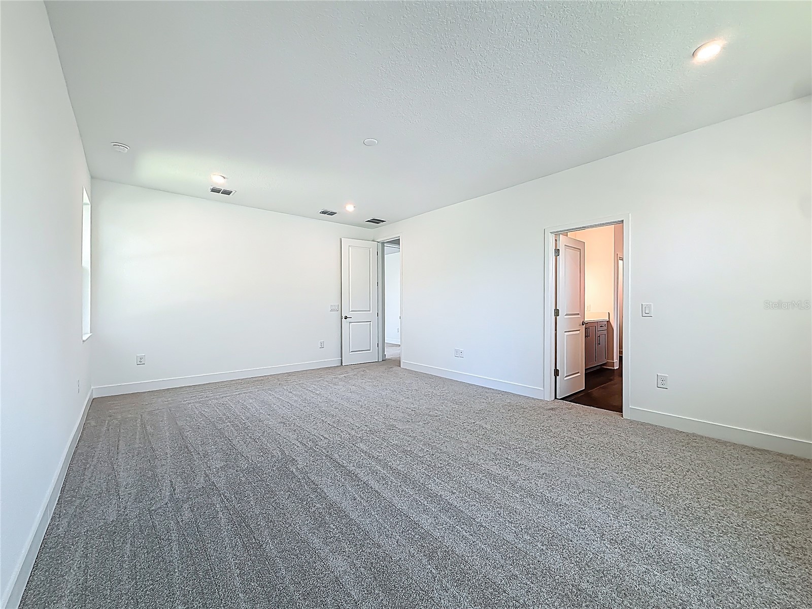 4732 W Wallcraft Avenue Tampa FL 33611 TB8466567 image55