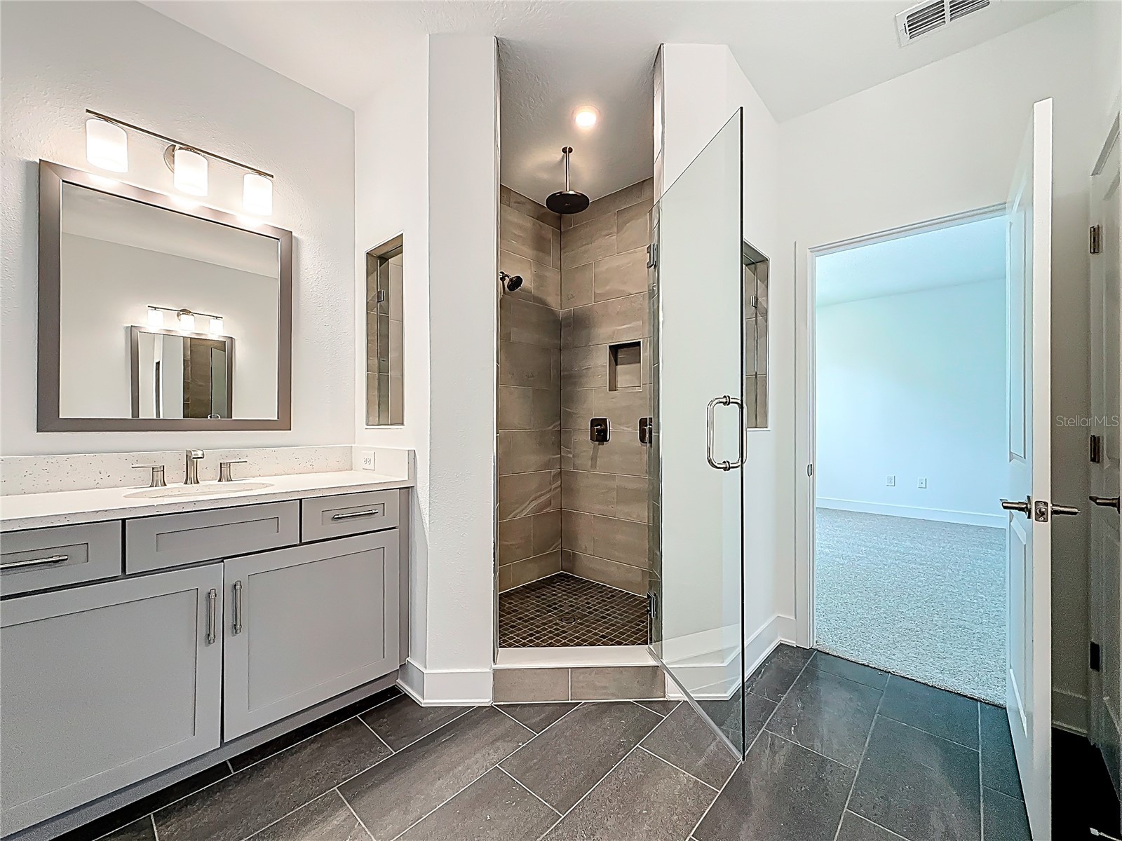 4732 W Wallcraft Avenue Tampa FL 33611 TB8466567 image61