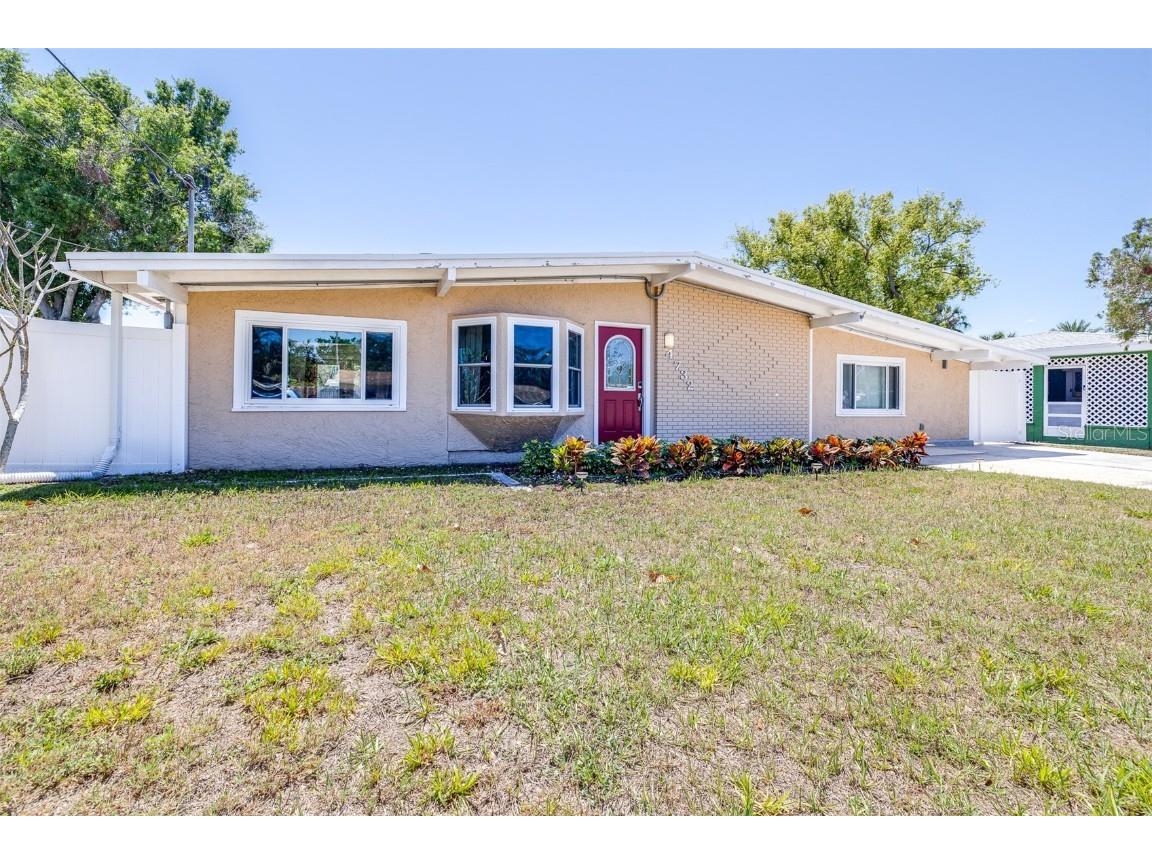 4732 W Wyoming Avenue Tampa FL 33616 TB8373704 image1