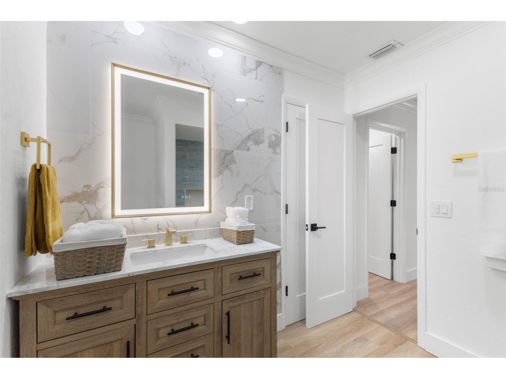 4733 25th Avenue S Saint Petersburg FL 33711 TB8523469 image18