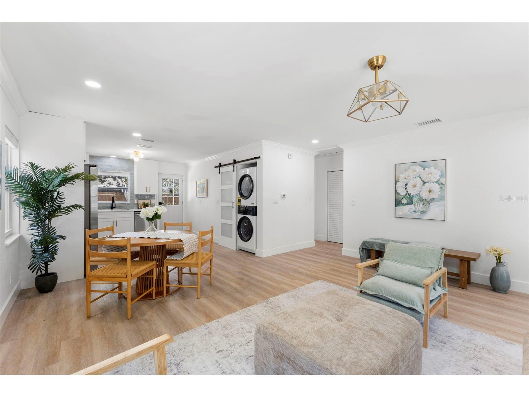 4733 25th Avenue S Saint Petersburg FL 33711 TB8523469 image3