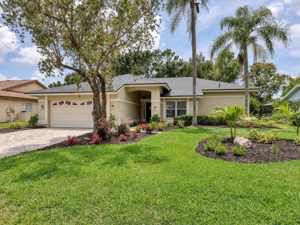 4733 Meadowview Circle Sarasota FL 34233 A4574701 image1