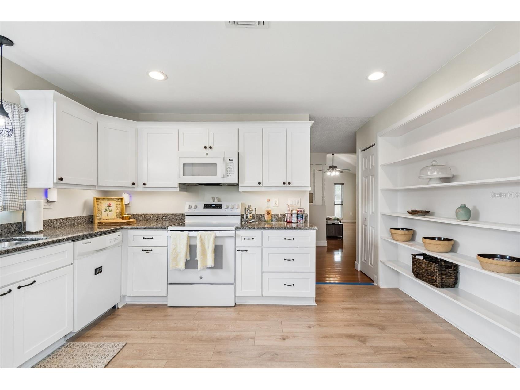 4733 Ridge Point Drive Tampa FL 33624 TB8508834 image7
