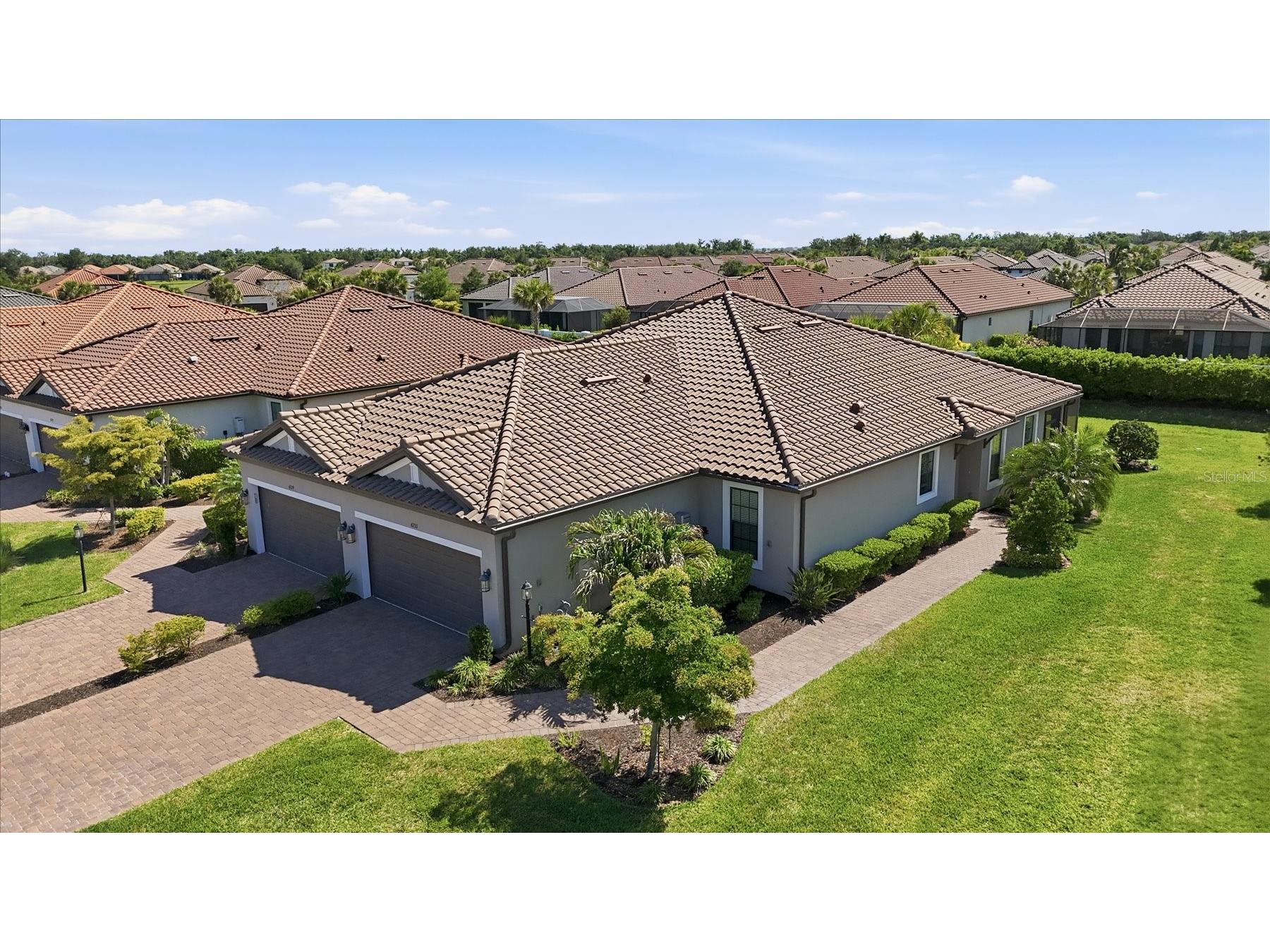 4733 Tortona Court Bradenton FL 34211 A4690934 image1