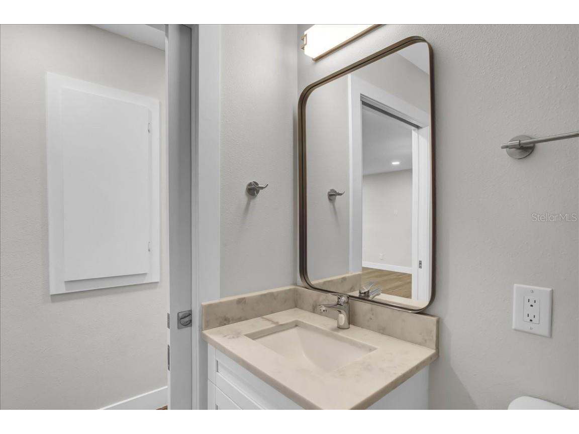 4733 W Iowa Avenue Tampa FL 33616 TB8434998 image23