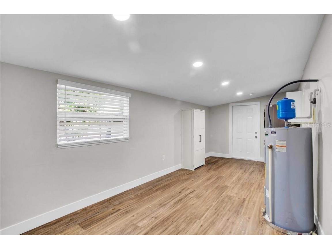 4733 W Iowa Avenue Tampa FL 33616 TB8434998 image52