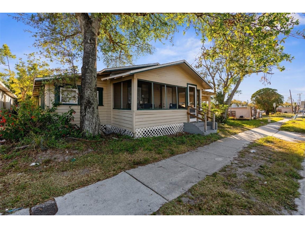 4734 15th Avenue S Saint Petersburg FL 33711 TB8332124 image4