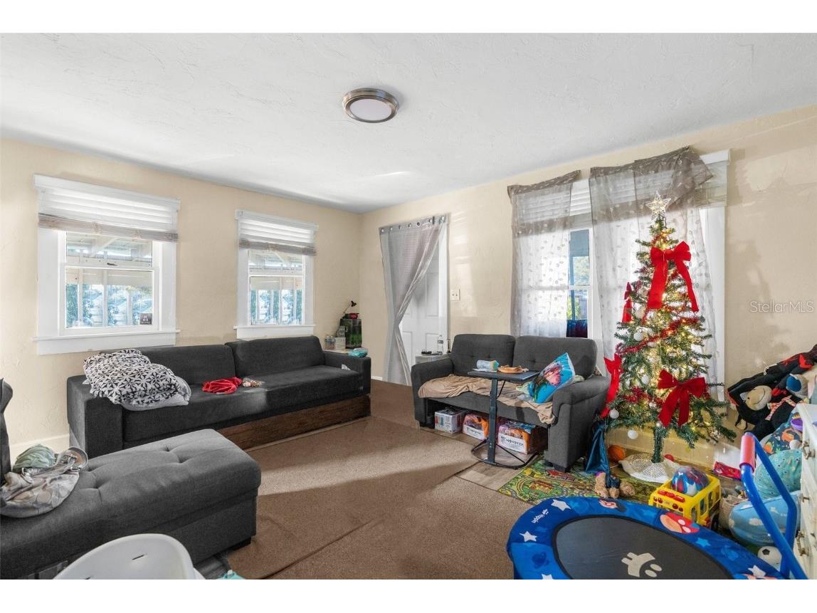 4734 15th Avenue S Saint Petersburg FL 33711 TB8332124 image6