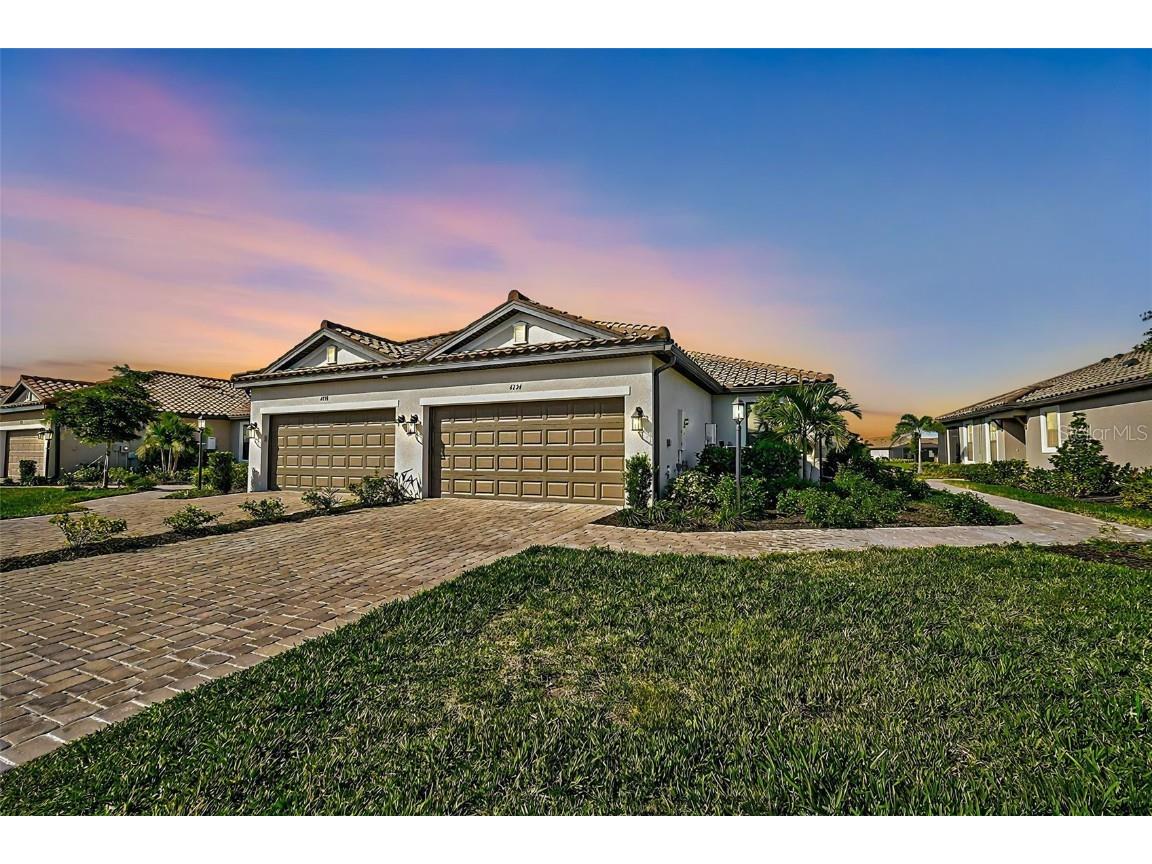 4734 Tortona Court Bradenton FL 34211 A4629428 image1