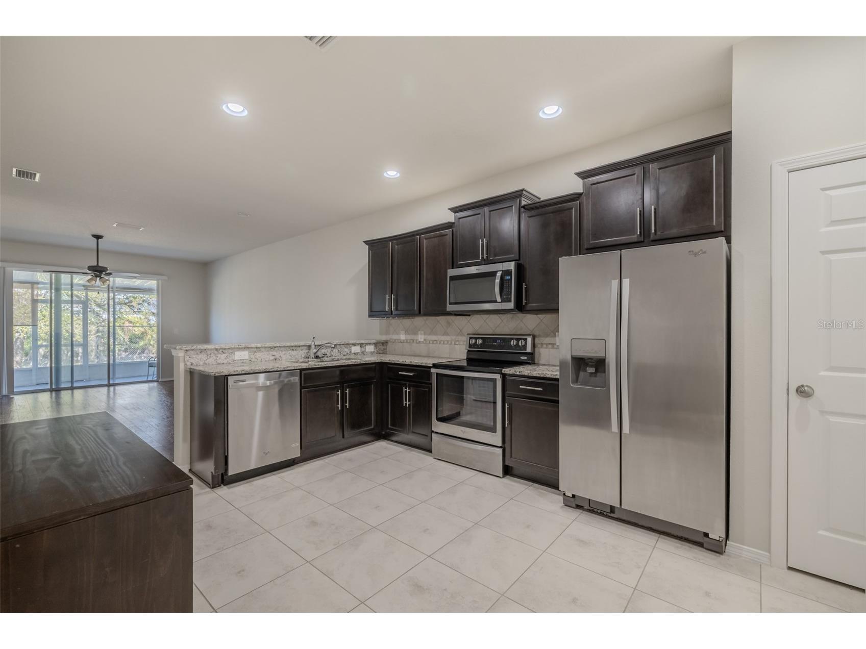 4734 White Sanderling Ct Court Tampa FL 33619 TB8469745 image3