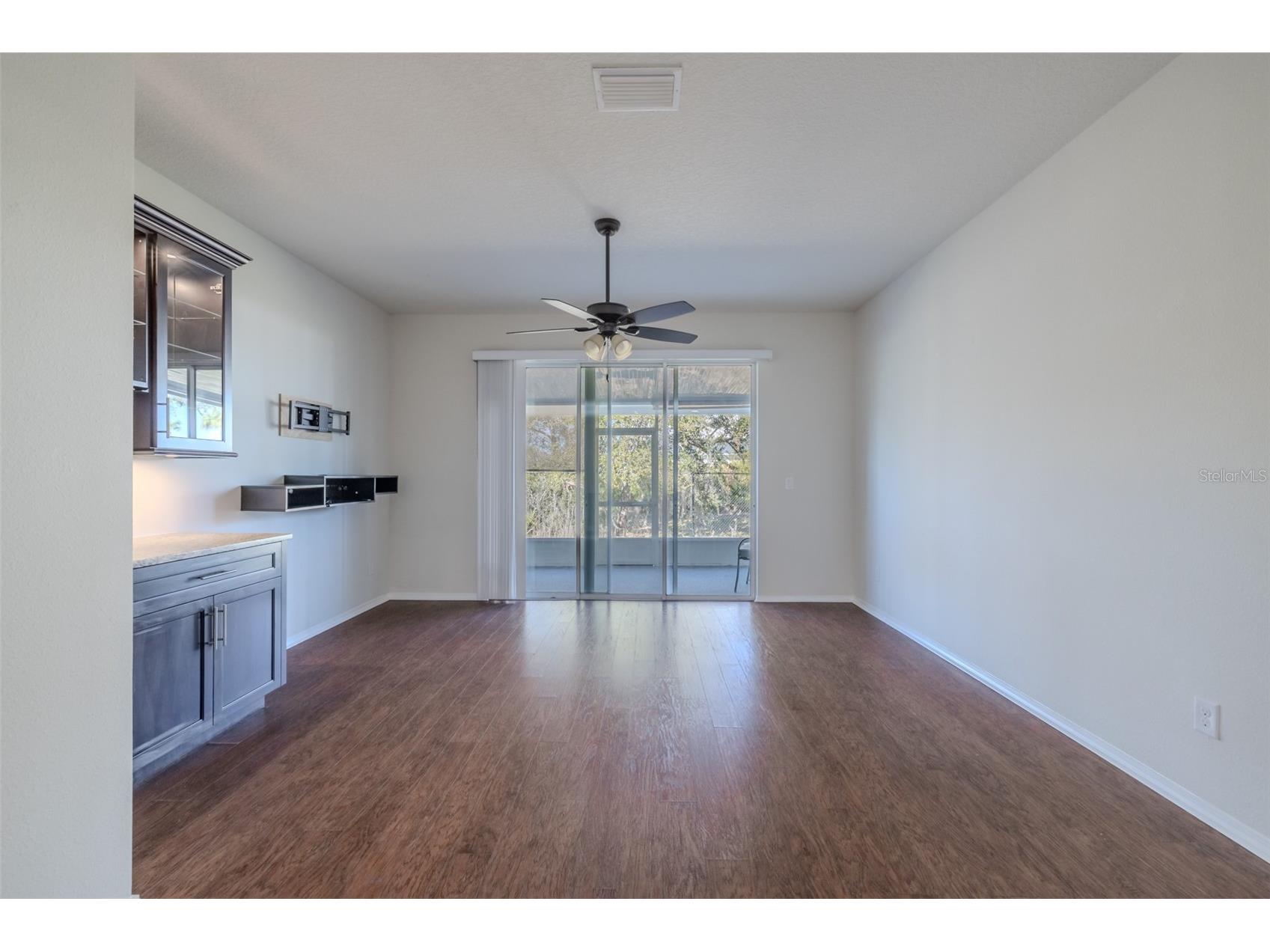 4734 White Sanderling Ct Court Tampa FL 33619 TB8469745 image4