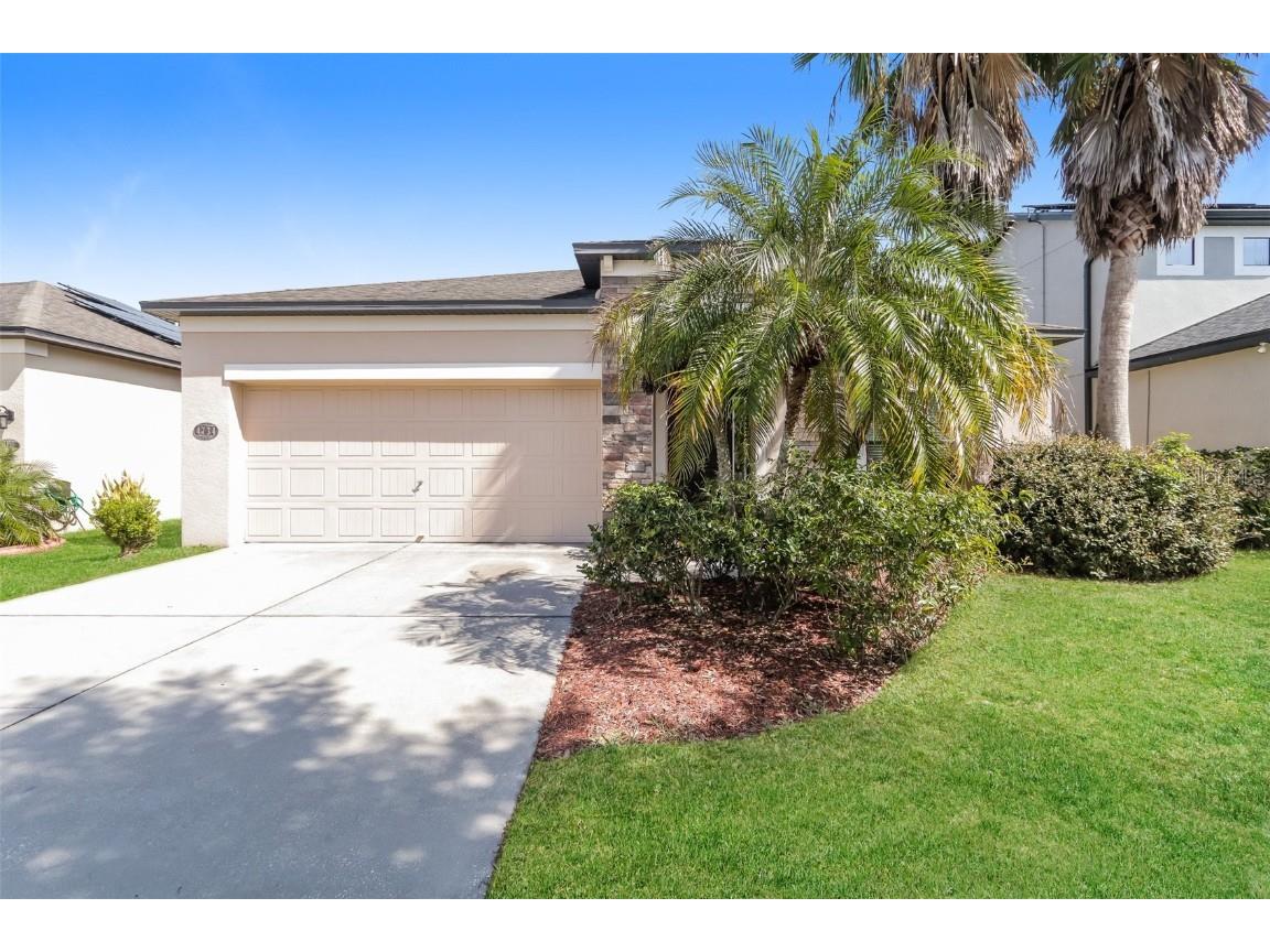 4734 Woods Landing Lane Tampa FL 33619 O6286933 image1